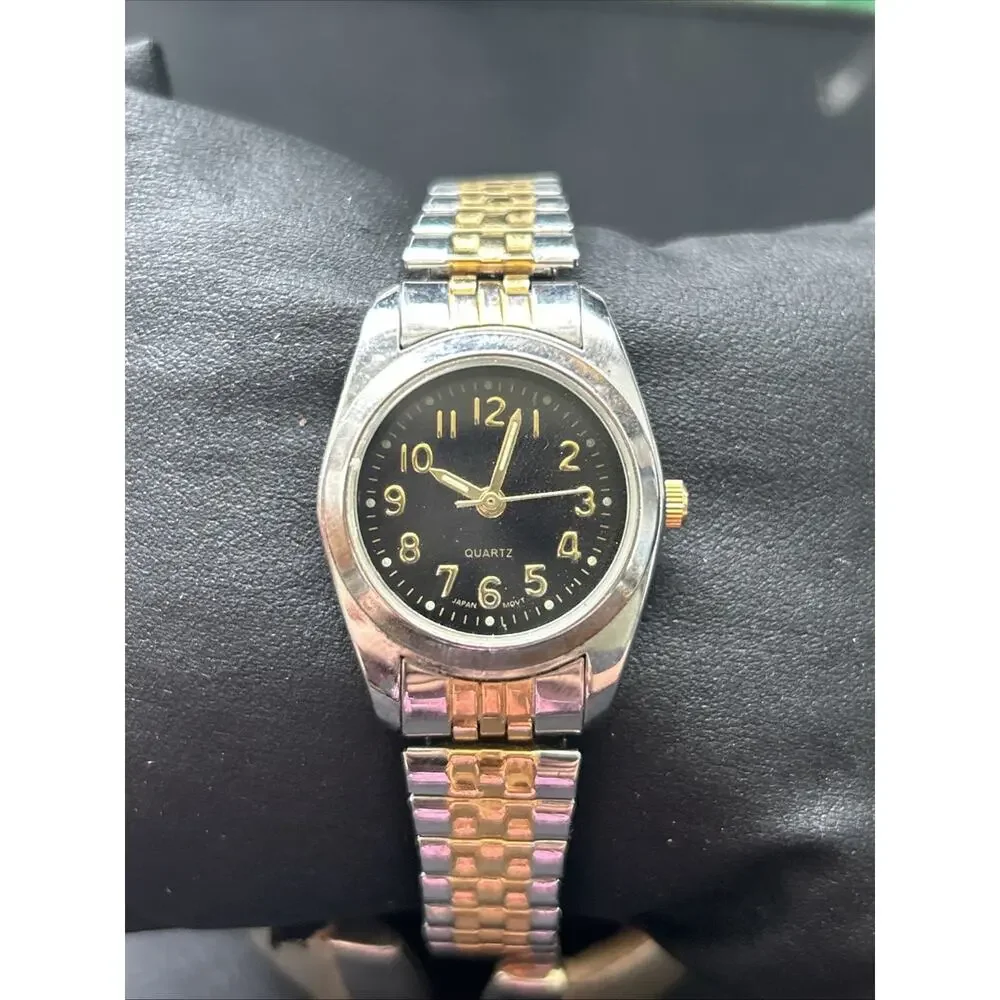Two Tone Black Dial Women’s Stretch Band Quartz Watch